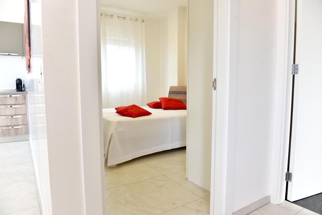 Il Tramonto Apartment - Villaggio Di Mary Locorotondo Extérieur photo